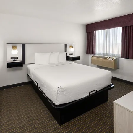 Sylo Hotel Denver Airport, A Ramada By Wyndham Aurora Extérieur photo