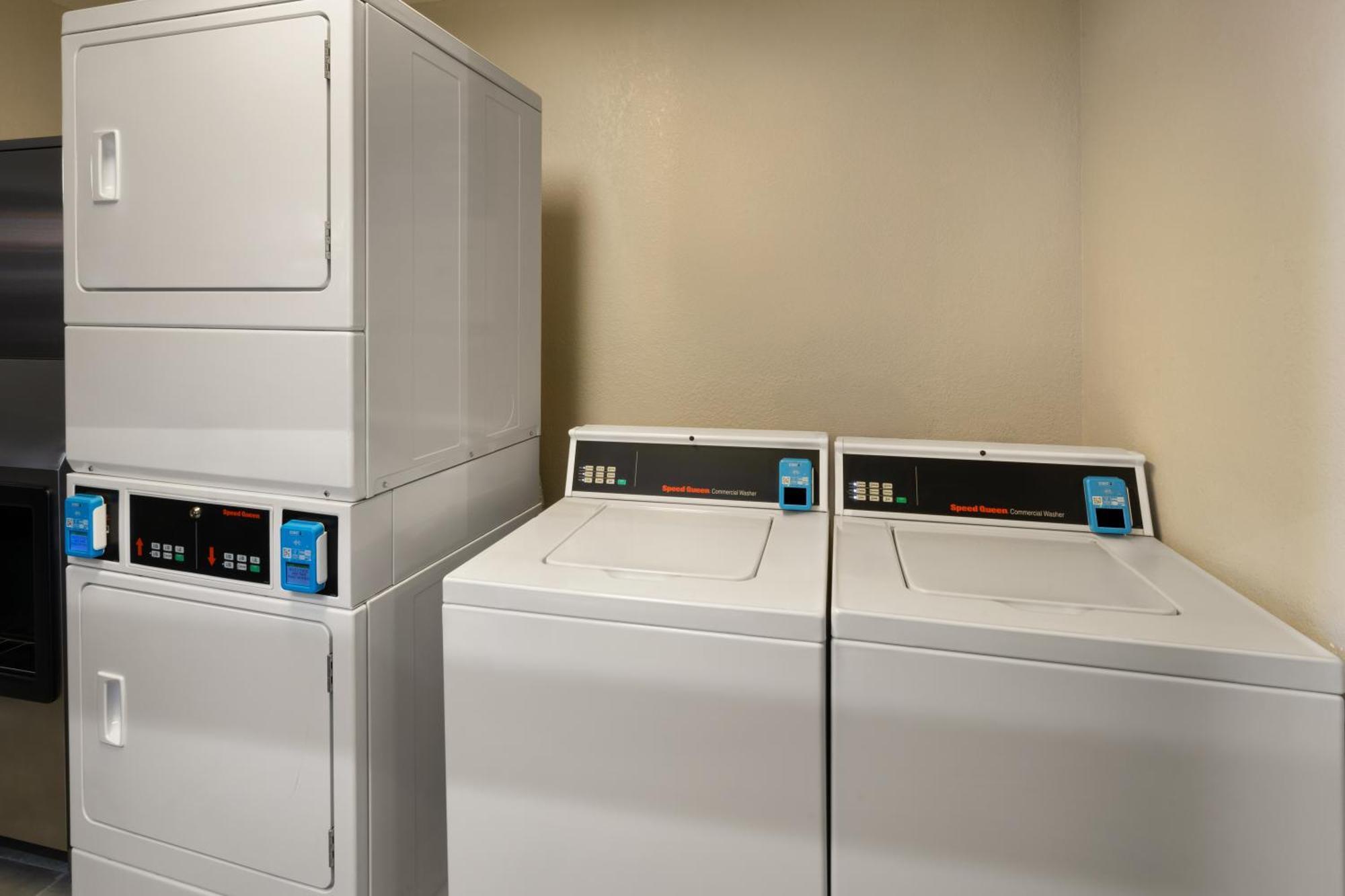Sylo Denver Airport, A Ramada By Wyndham 2*