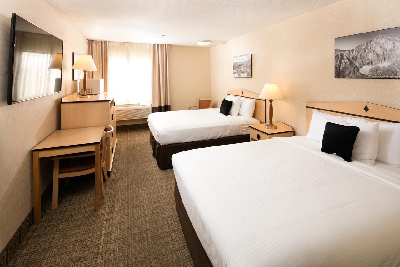 Hotel Sylo Denver Airport, A Ramada By Wyndham 2*