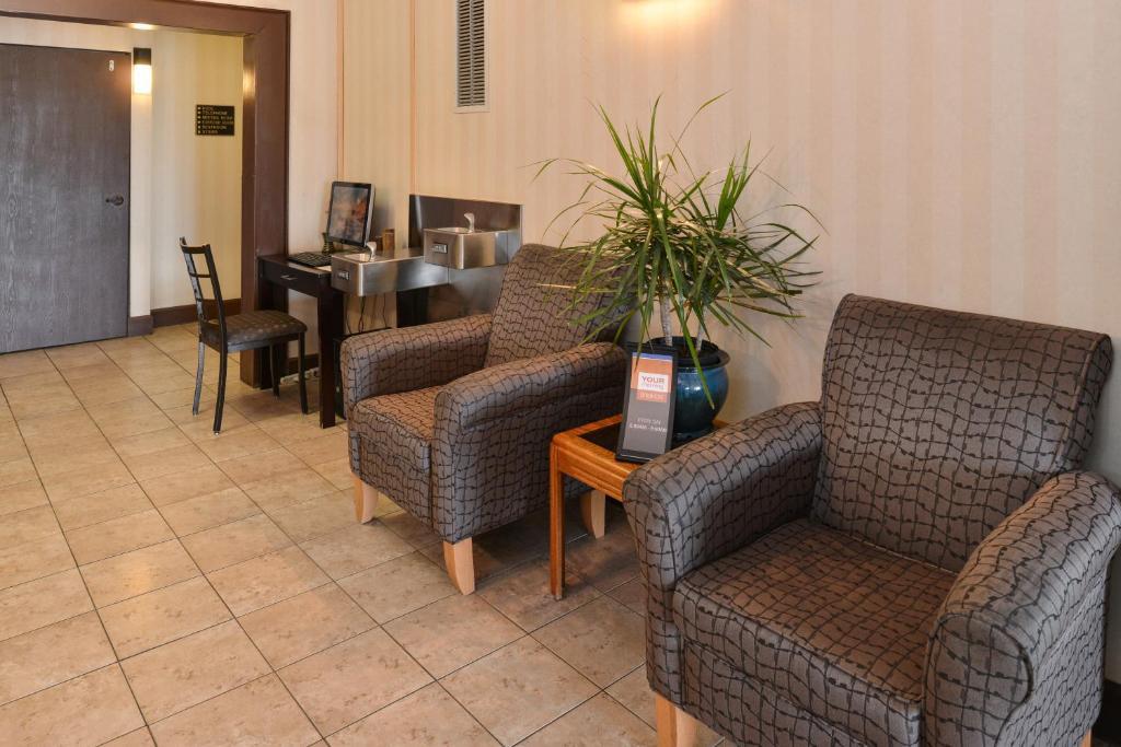 Sylo Denver Airport, A Ramada By Wyndham Hotel
