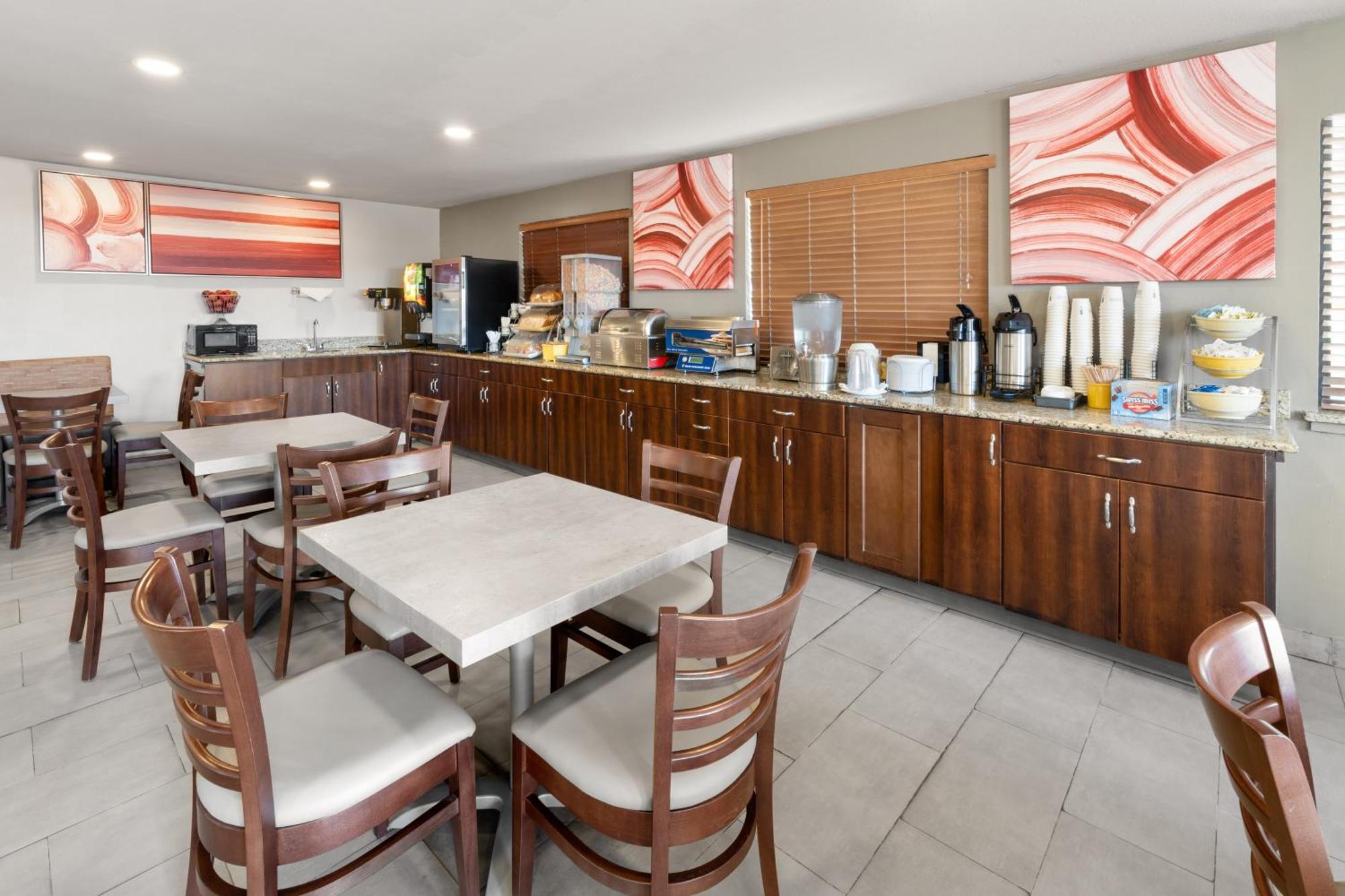 Hotel Sylo Denver Airport, A Ramada By Wyndham Aurora