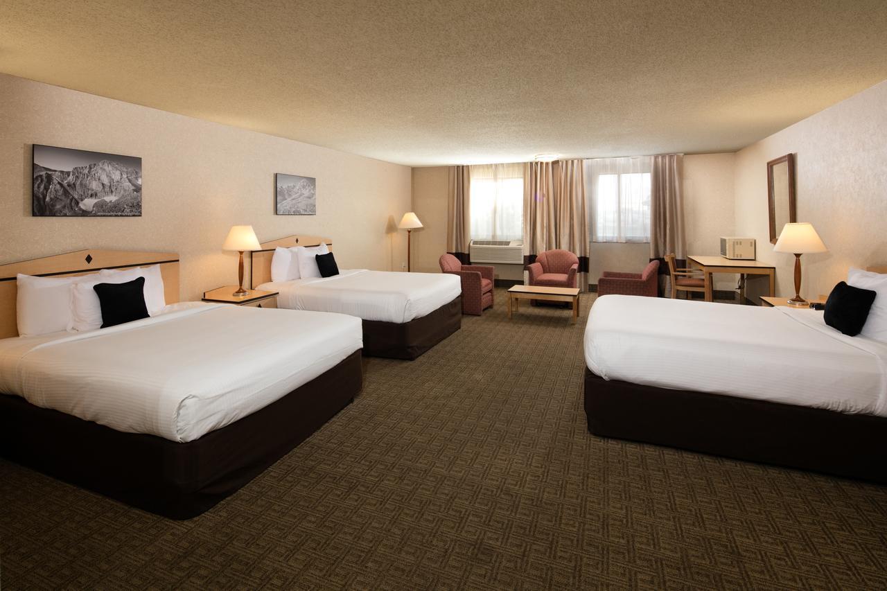 Hotel Sylo Denver Airport, A Ramada By Wyndham Aurora