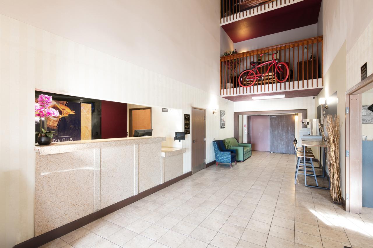 Hotel Sylo Denver Airport, A Ramada By Wyndham